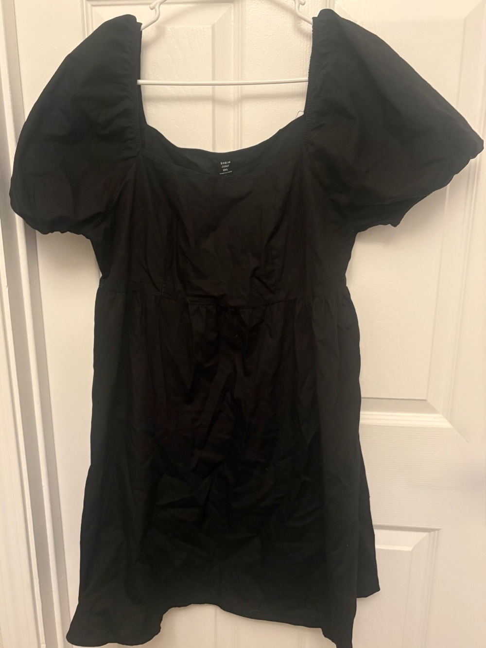 SHEIN Black Puff Sleeve Square Neck Tunic Top